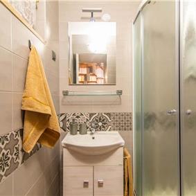 3 bedroom villa with pool near Pula, sleeps 6